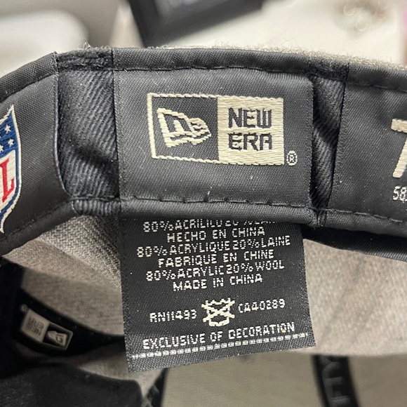 New Era Gray Cap with Black Star Emblem - Picture 6 of 9